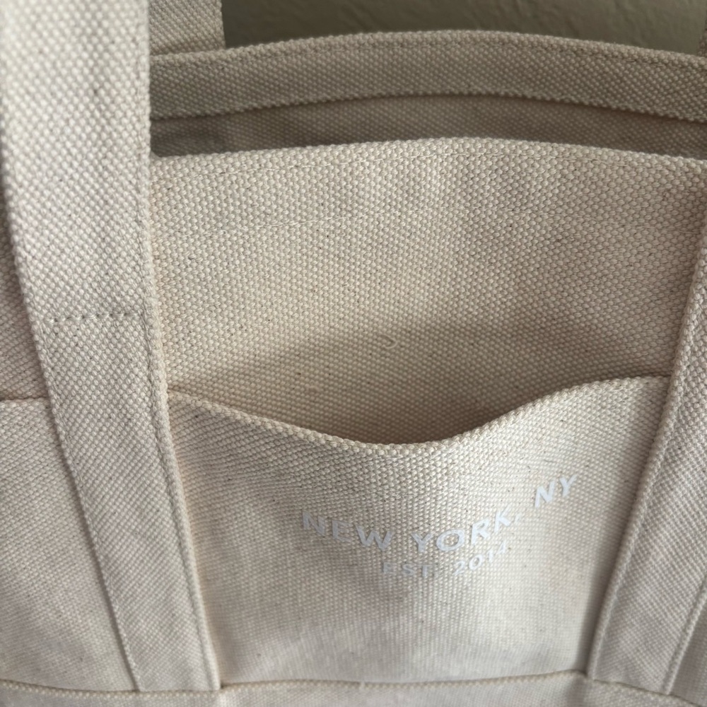 Glossier Brooklyn NY Store Limited Exclusive Carry Utility Canvas Tote Bag - Picture 5 of 7